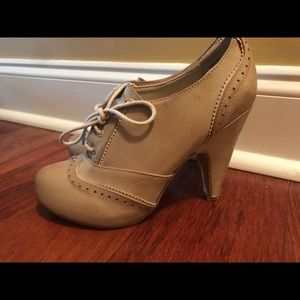 Wingtip booties - worn once